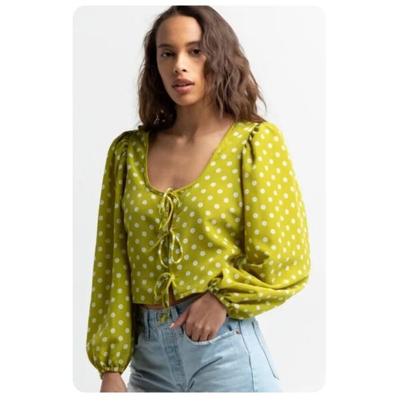 Levi’s Embry Green Floral Tie-Front Long Sleeve Top sz L - Picture 3 of 8